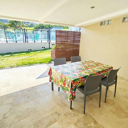 L'Hibiscus De Plaiz'Anse Apartment Petite-Ile Exterior photo
