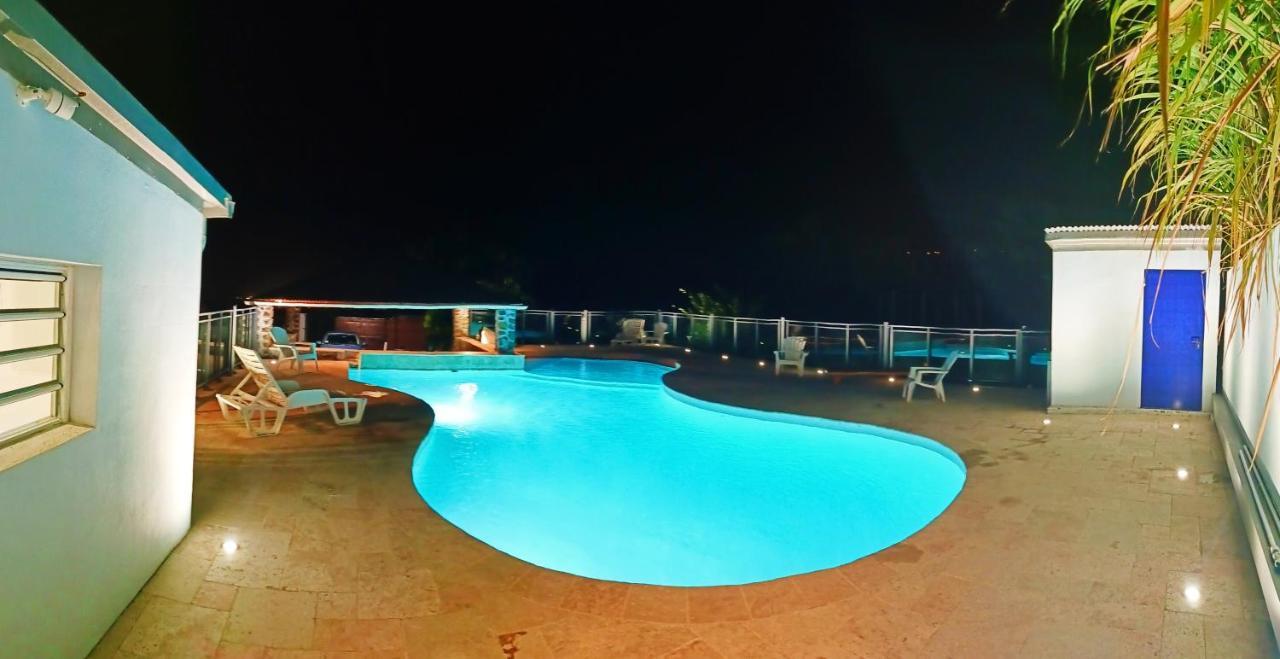 L'Hibiscus De Plaiz'Anse Apartment Petite-Ile Exterior photo