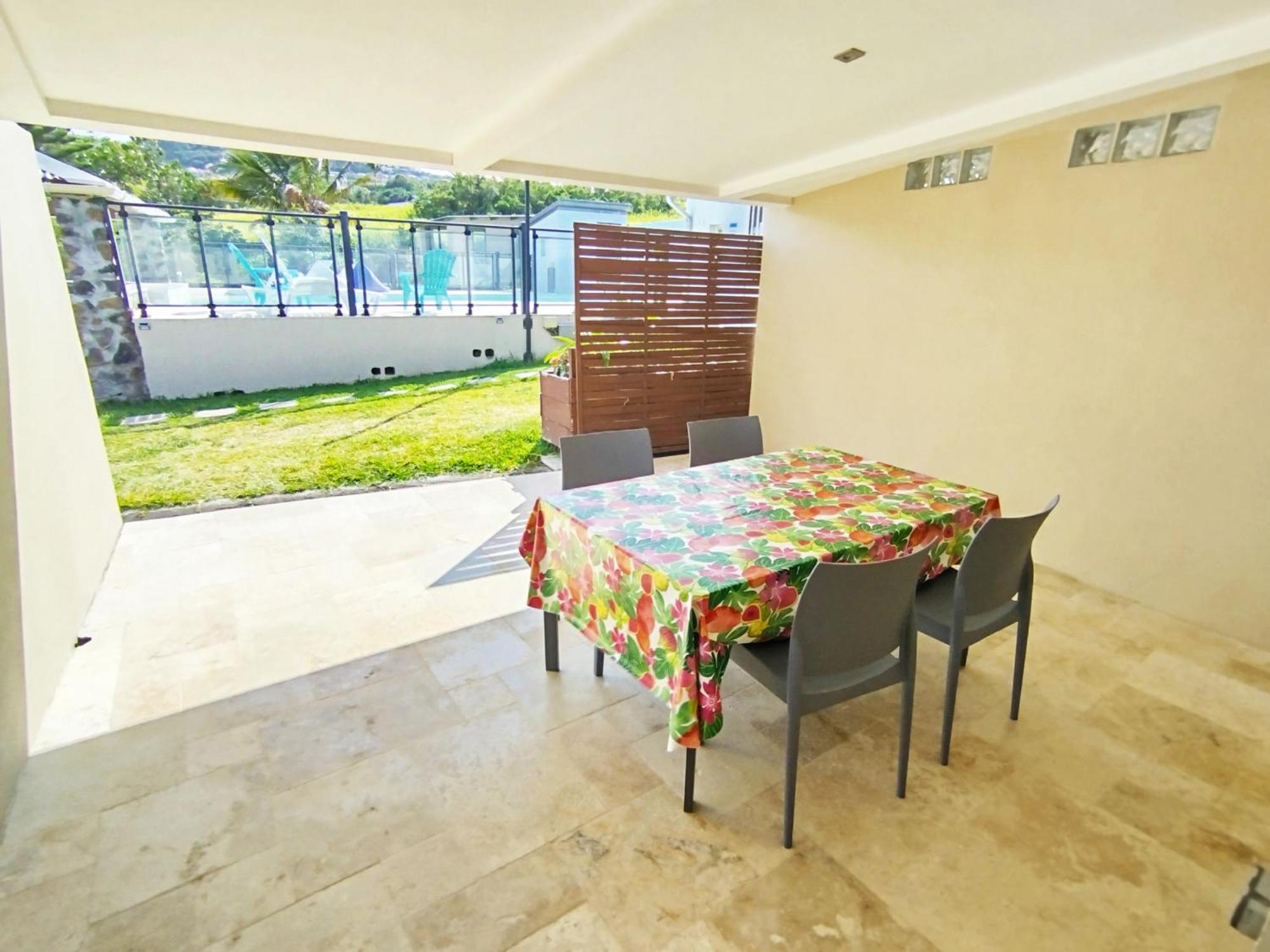 L'Hibiscus De Plaiz'Anse Apartment Petite-Ile Exterior photo